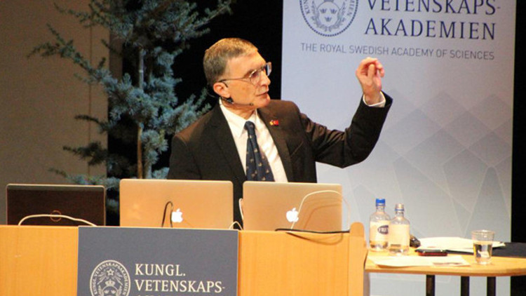 Aziz Sancar Stockholm Üniversitesinde konferans verdi Aziz Sancar Stockholm Üniversitesinde konferans verdi
