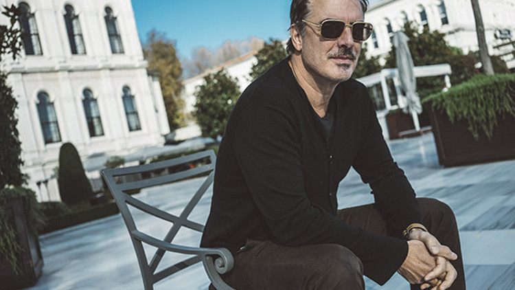 Chris Noth: Ben bıktım, siz bıkmadınız şu Mr. Big’den