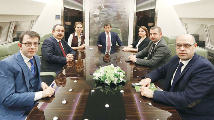 Başbakan Davutoğlundan Putine yanıt: Ciddiye almıyoruz Başbakan Davutoğlundan Putine yanıt: Ciddiye almıyoruz