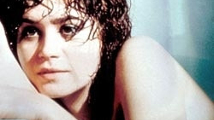 Постельная Сцена С Марией Шнайдер – Элле 1972 Постельная Сцена С Марией Шнайдер – Элле 1972