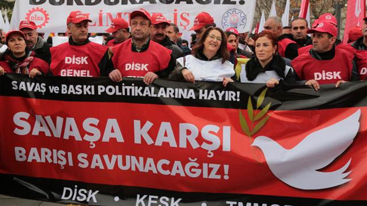 Savaşa Karşı Barış için iş bıraktılar