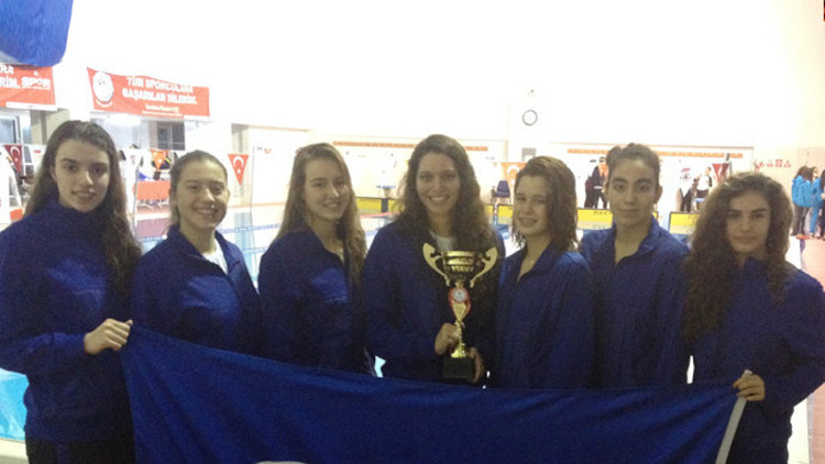 İstanbul’un yüzme şampiyonları belli oldu