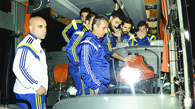 Fenerbahçe otobüsü saldırısında yeni perde! Çok sayıda gözaltı