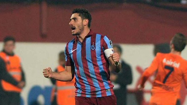 Trabzonspor Özer Hurmacının sözleşmesinde indirime gitti