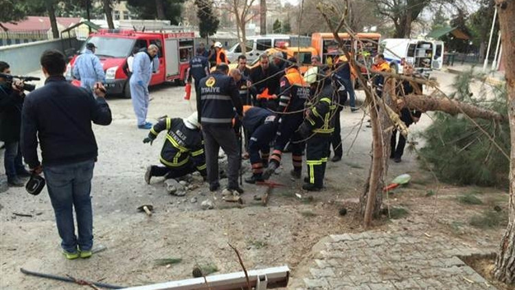 Kilis’te okula roket isabet etti: 1 ölü