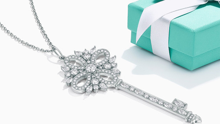 Resim, bale, şiir derken sonunda mimar oldu şimdi Tiffany satıyor