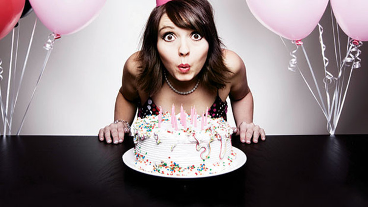 Pasta mumunu 40 santim uzaktan söndüremiyorsanız doğru doktora Pasta mumunu 40 santim uzaktan söndüremiyorsanız doğru doktora