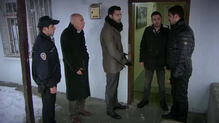 Beni Affet 914. bölümünde Kemal gözaltına alınıyor - izle