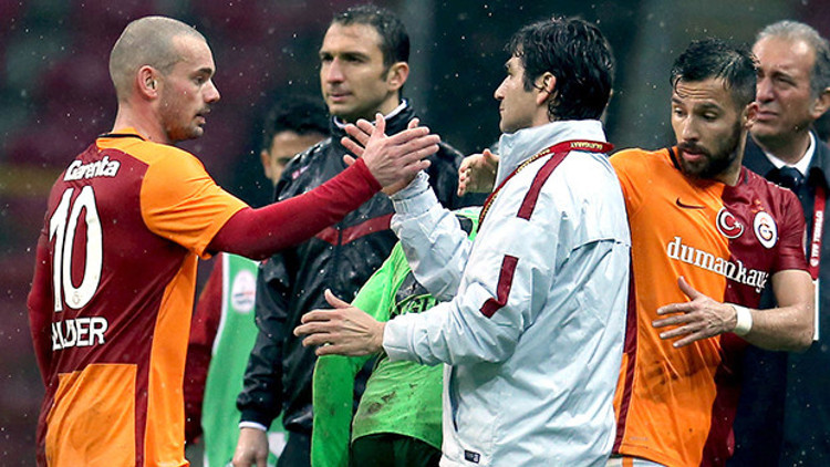Spor yazarları Galatasaray-Akhisar Belediyespor maçı için ne dedi