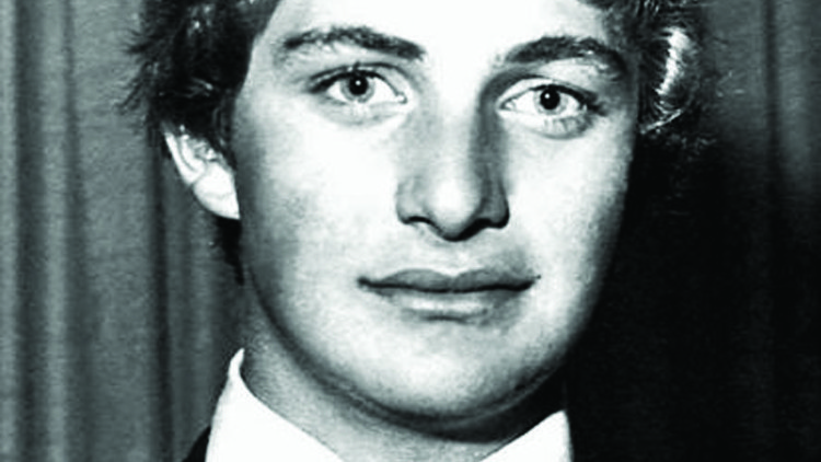 Koç Holding’in Mustafa Koç’a özel hazırladığı dergide kızları babalarını anlattı