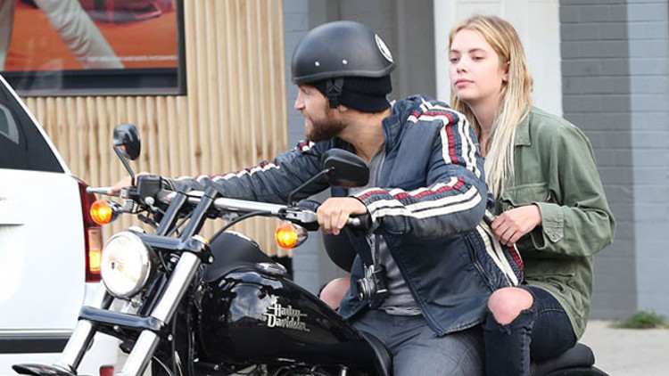 Ashley Benson hayranlarını üzdü