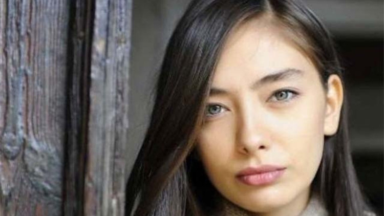 Kara Sevda 21. yeni bölümünde Nihandan büyük karar - izle Kara Sevda 21. yeni bölümünde Nihandan büyük karar - izle