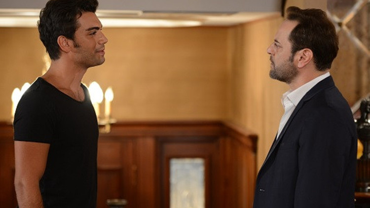 Eve Dönüş 22. bölüm final: Aras öldü - izle