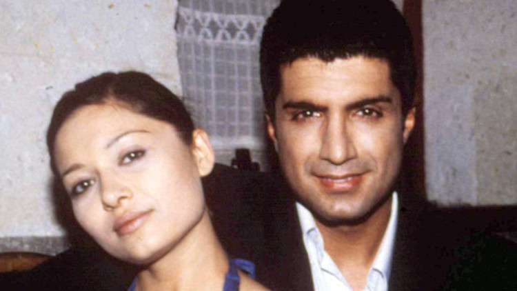Özcan Deniz ve Nurgül Yeşilçay yıllar sonra bir arada