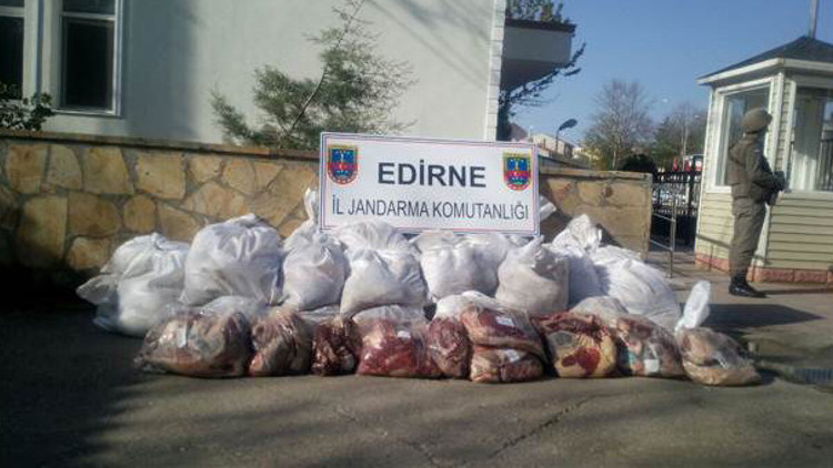 1 ton 310 kilo kaçak et ele geçirildi