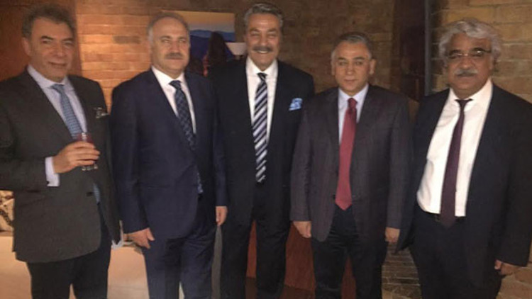 Kadir İnanır Kolombiyada Kadir İnanır Kolombiyada