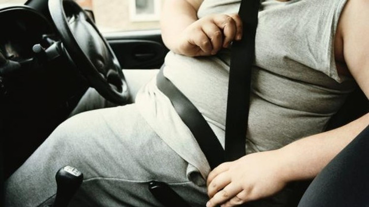 Vücut yağı kazalarda yastık görevi görür mü