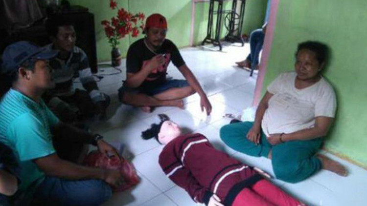 Şişme kadını melek sandılar