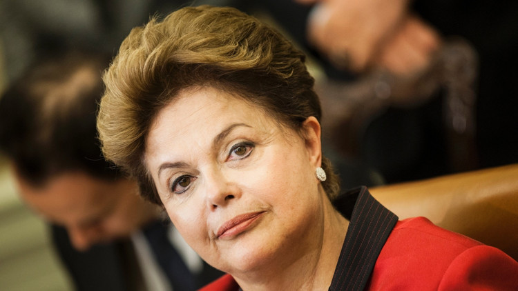 Brezilya Cumhurbaşkanı Rousseff görevden uzaklaştırıldı Brezilya Cumhurbaşkanı Rousseff görevden uzaklaştırıldı