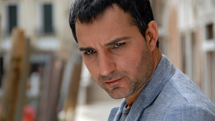 Rafet El Roman kimdir