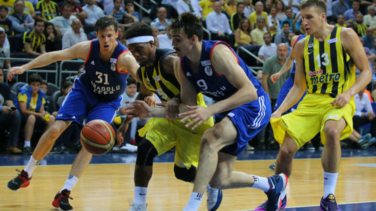 Fenerbahçe 84-72 Anadolu Efes