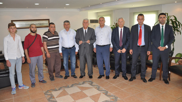 Seri katil Atalay Filizi yakalatanlara Esnaf Odasından Cumhuriyet altını Seri katil Atalay Filizi yakalatanlara Esnaf Odasından Cumhuriyet altını