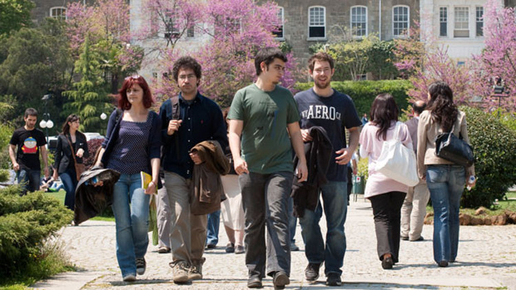 Üniversite kontenjanları 867 bin 191 olarak belirlendi