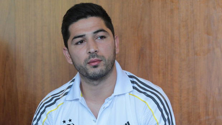 Balta ve çekiçli kavgada şüpheli Sezer Öztürk Balta ve çekiçli kavgada şüpheli Sezer Öztürk