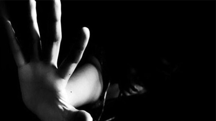 Cinsel istismarda 15 yaş kuralının iptaline büyük tepki Cinsel istismarda 15 yaş kuralının iptaline büyük tepki