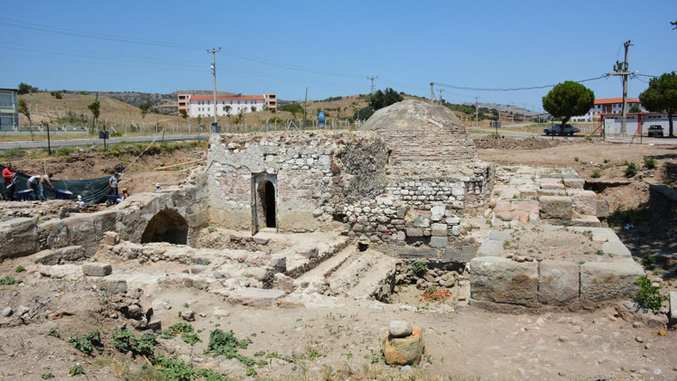 Kleopatranın hamanı gün sayıyor