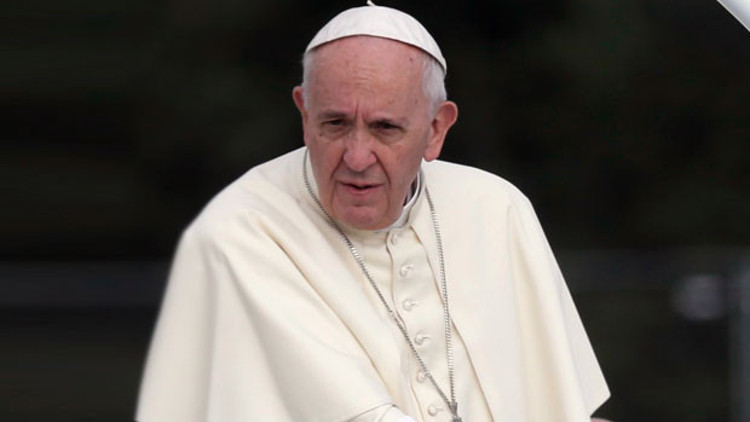 Papadan garip darbe yorumu