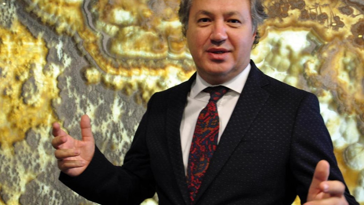 Rus rublesinin dolar ve avro karşısında değer kaybetmesi