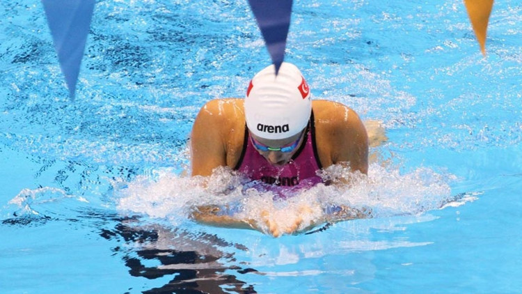 Viktoria Zeynep Güneş yarı finalde Viktoria Zeynep Güneş yarı finalde