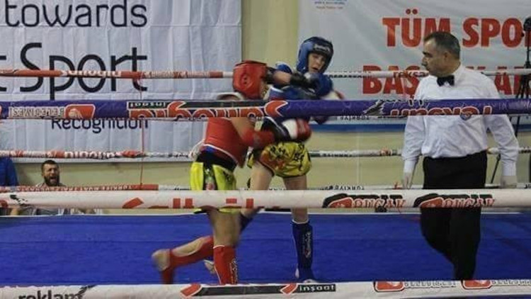Van’ın Muaytahai Sporcuları Türkiye Şampiyonasında Göğüs Kabarttılar