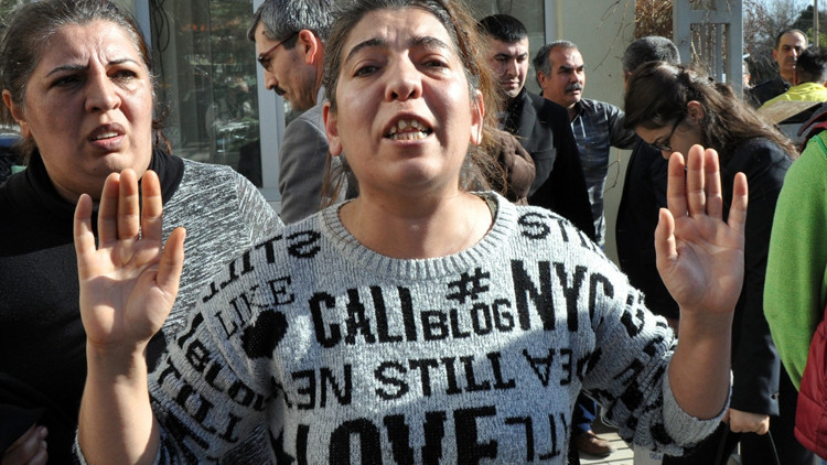 Kırıkkalede zihinsel engelli kıza cinsel istismar iddiası Kırıkkalede zihinsel engelli kıza cinsel istismar iddiası