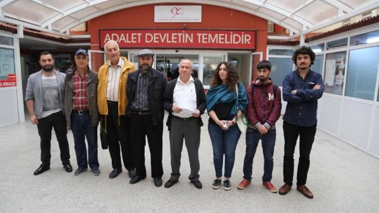 Derince Limanına dolgu yapılmasına çevrecilerden suç duyurusu Derince Limanına dolgu yapılmasına çevrecilerden suç duyurusu