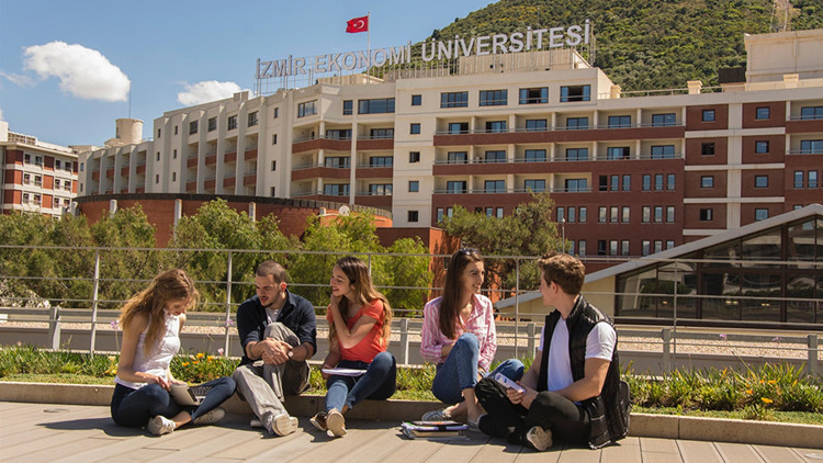 Uzmanlaşma yüksek lisansla artıyor