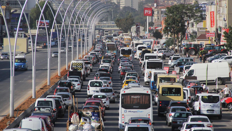 Hazine’den, trafik sigortasında şirketlere son şans verildi