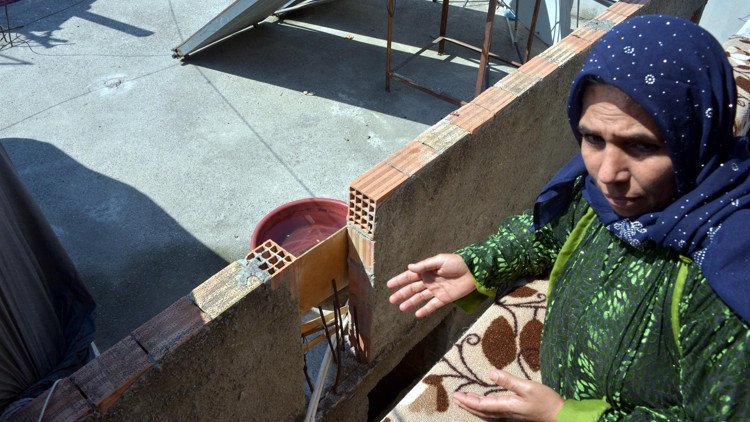 Suriyeli kadın düştü mü yoksa kocası mı attı