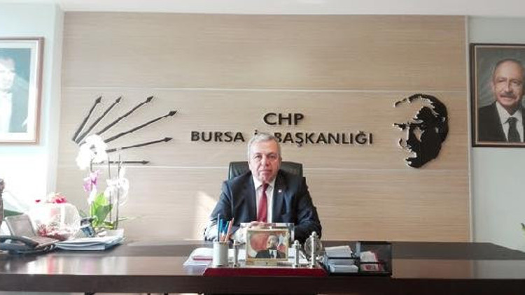 Bursa’da izinsiz 10 Ekim gösterisine müdahale: 29 kişi gözaltına alındı (2)