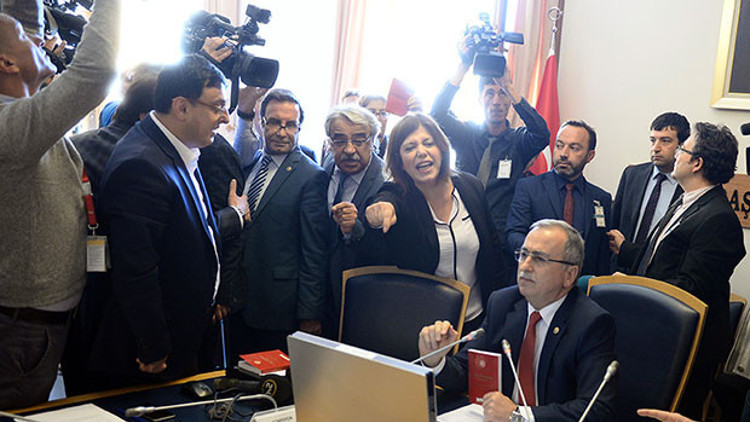 Darbe Komisyonunda Kışanak gerilimi