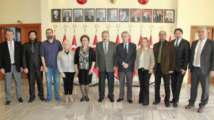 İGCden Vali Ayyıldıza ziyaret İGCden Vali Ayyıldıza ziyaret