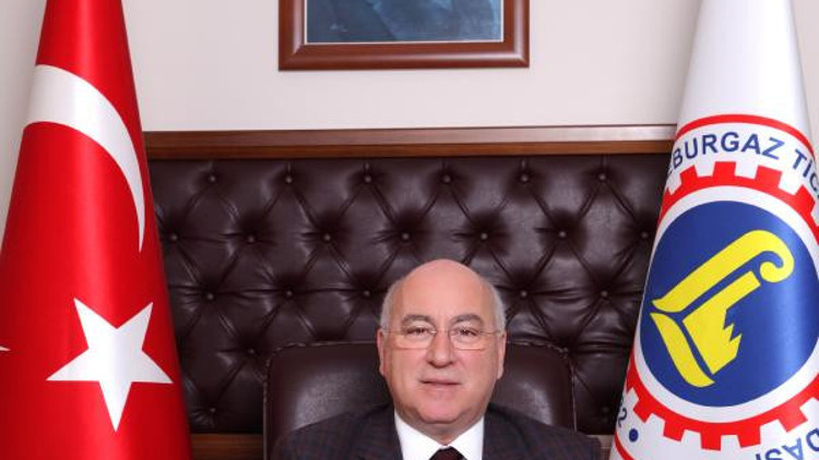 Lüleburgaz Ticaret ve Sanayi Odası, 850 öğrenciye mont yardımı yaptı