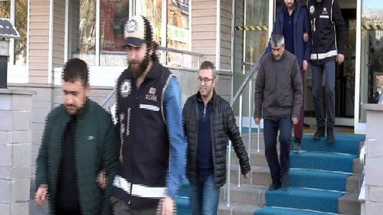 Kırıkkalede 3 avukat FETÖden gözaltında