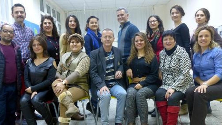 AÜ Personel Tiyatrosu perde aralıyor