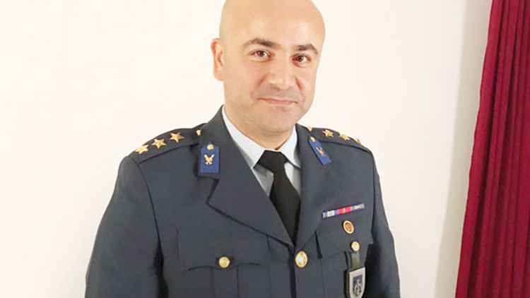 Kumpasla ordudan atılmıştı 5 yıl sonra üniformasına kavuştu