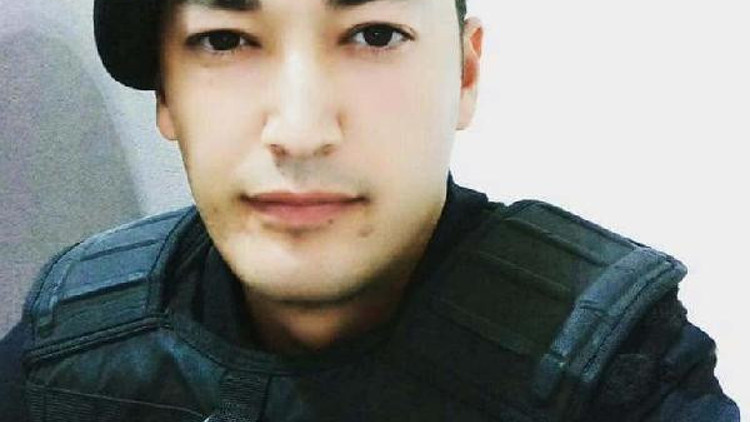 Şehit polis Eskişehirde gözyaşlarıyla toprağa verildi Şehit polis Eskişehirde gözyaşlarıyla toprağa verildi