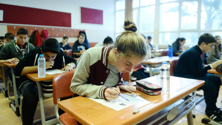 TEOG mazeret sınavında ilk gün oturumları tamamlandı