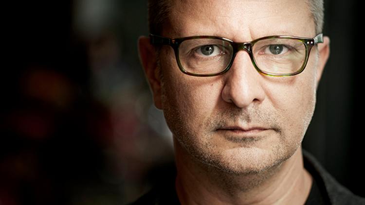 Yekta Kopan: “Sabredeceksiniz ve çalışacaksınız. Işığınızın sızacağı çatlağı mutlaka bulursunuz.” Yekta Kopan: “Sabredeceksiniz ve çalışacaksınız. Işığınızın sızacağı çatlağı mutlaka bulursunuz.”