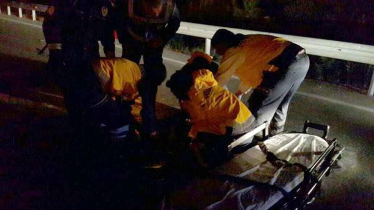 Otomobilin çarptığı zihinsel engelli kadın öldü - fotoğraflar